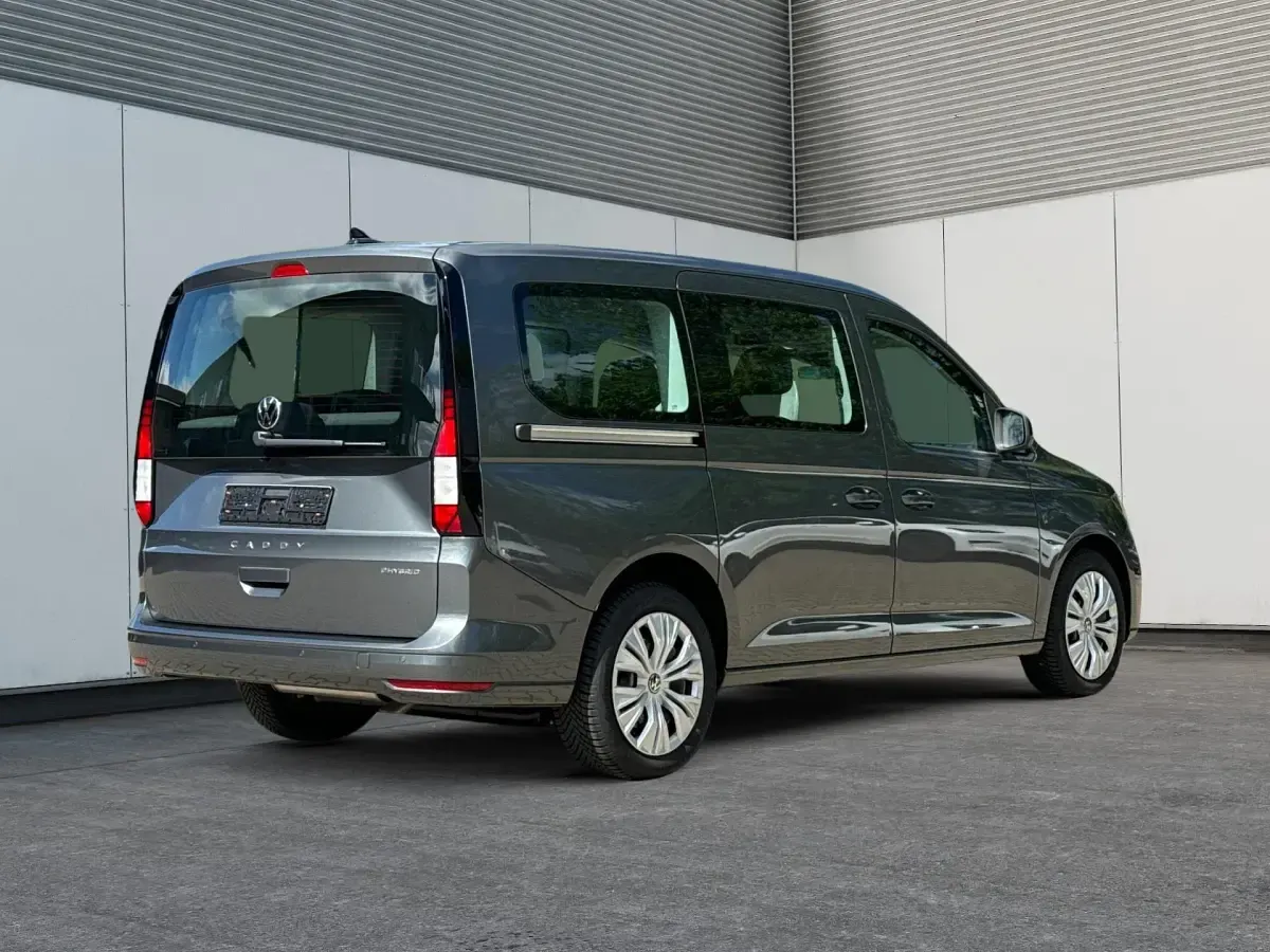 Nowe VW Caddy Maxi 150 KM (110 kW) 2025 Szary Minivan