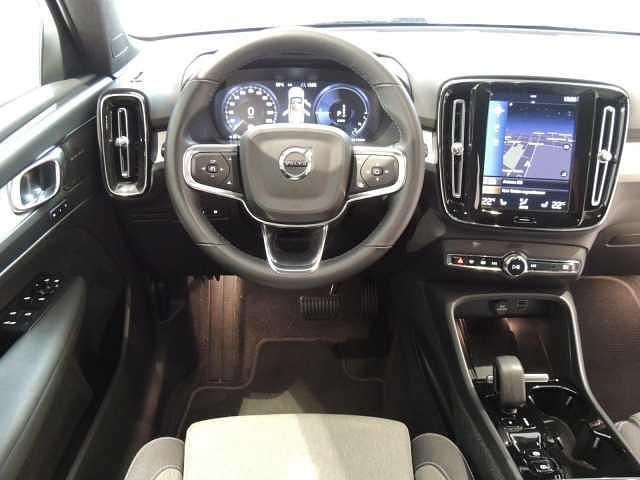 Gebraucht Volvo XC40 Plus 155 PS (114 kW) 2022 Grau SUV
