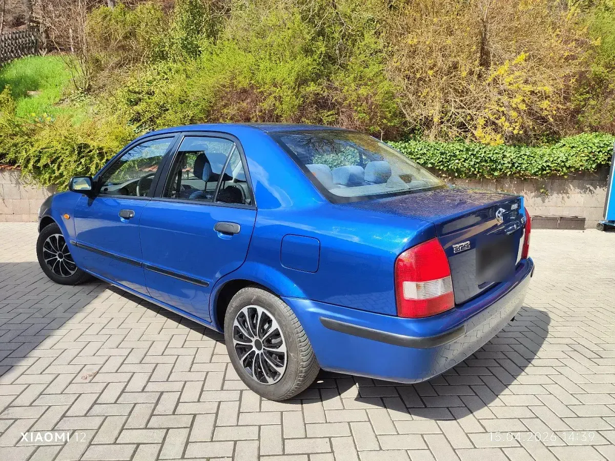 Gebraucht Mazda 323 88 PS (64 kW) 2000 Blau Limousine