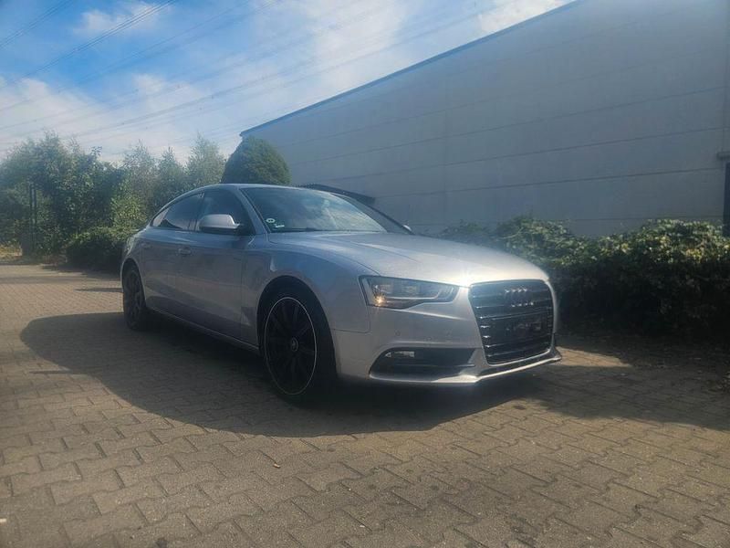 Silber Gebraucht 2015 Audi A5 Sportback Sport Limousine | 15.500 € (Fairer Preis) - Bild 1/4