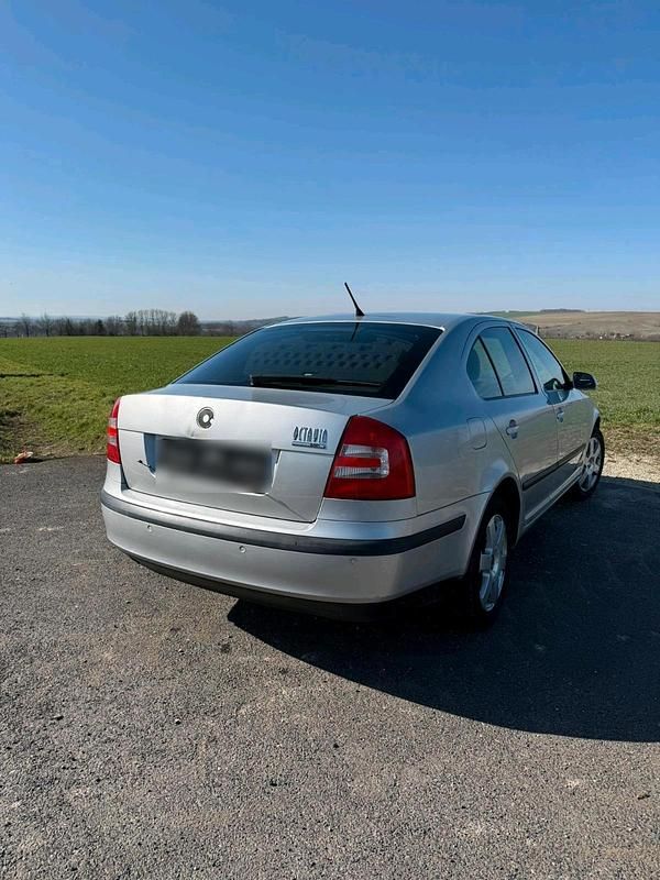 Gebraucht Skoda Octavia 102 PS (75 kW) 2005 Silber Limousine