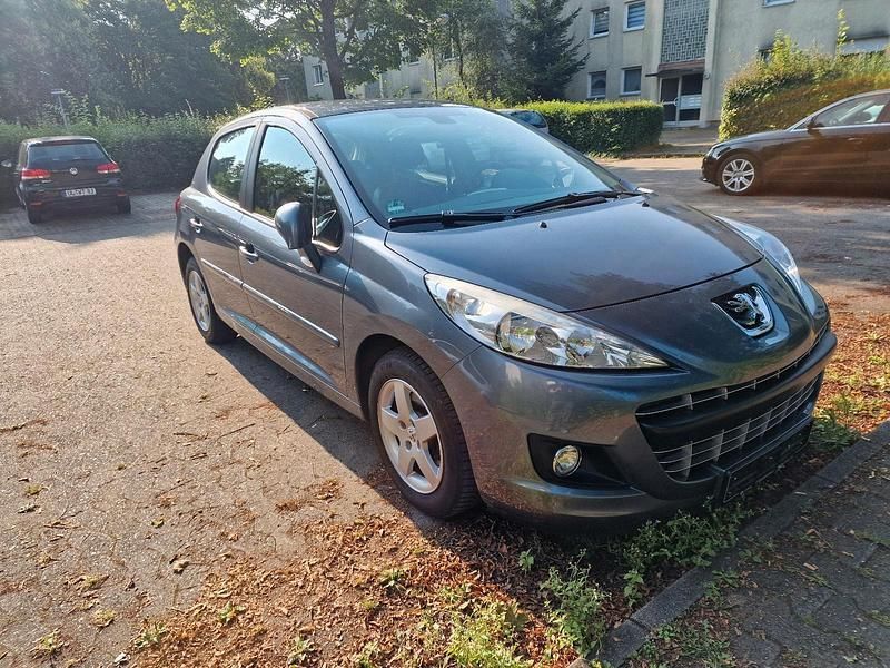 Grau Gebraucht 2011 Peugeot 207 Style Kleinwagen | 2.400 € (Fairer Preis) - Bild 1/4