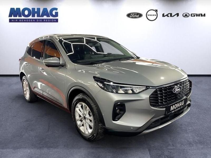 Gebraucht Ford Kuga Titanium 180 PS (132 kW) 2024 Silber SUV