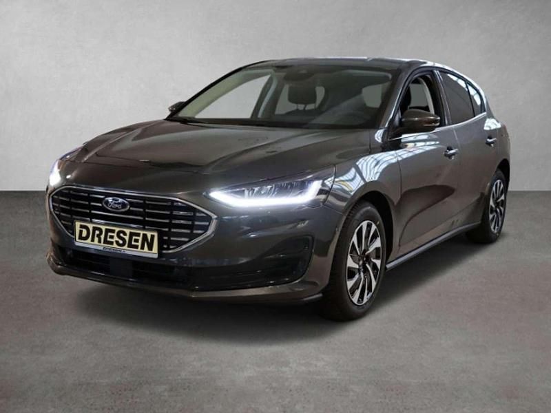 Grau Gebraucht 2024 Ford Focus Titanium X Limousine | 21.990 € (Guter Preis) - Bild 1/4