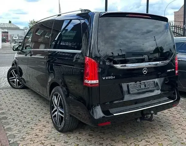 Gebraucht Mercedes V250 AMG 190 PS (139 kW) 2016 Schwarz Van / Kleinbus