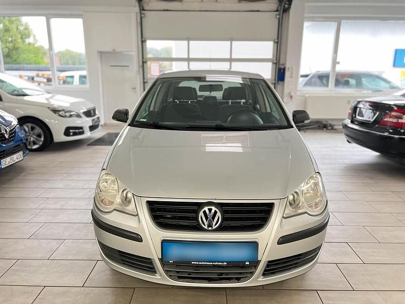Silber Gebraucht 2007 VW Polo Trendline Kleinwagen | 2.700 € (Fairer Preis) - Bild 1/4