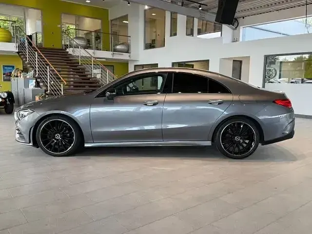 Gebraucht Mercedes CLA200 AMG line 150 PS (110 kW) 2023 Mountaingrau Limousine