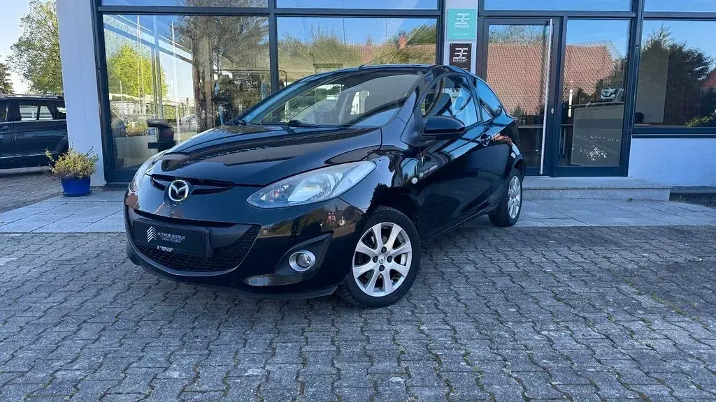 Usata Mazda 2 Active 75 CV (55 kW) 2010 Nero Utilitaria
