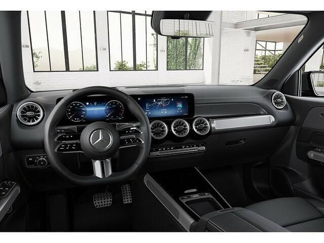 Gebraucht Mercedes GLB220 AMG 190 PS (139 kW) 2024 Weiss / polarweiß SUV