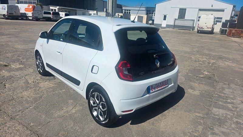 Gebraucht Renault Twingo LIMITED 73 PS (53 kW) 2019 Weiß Kleinwagen