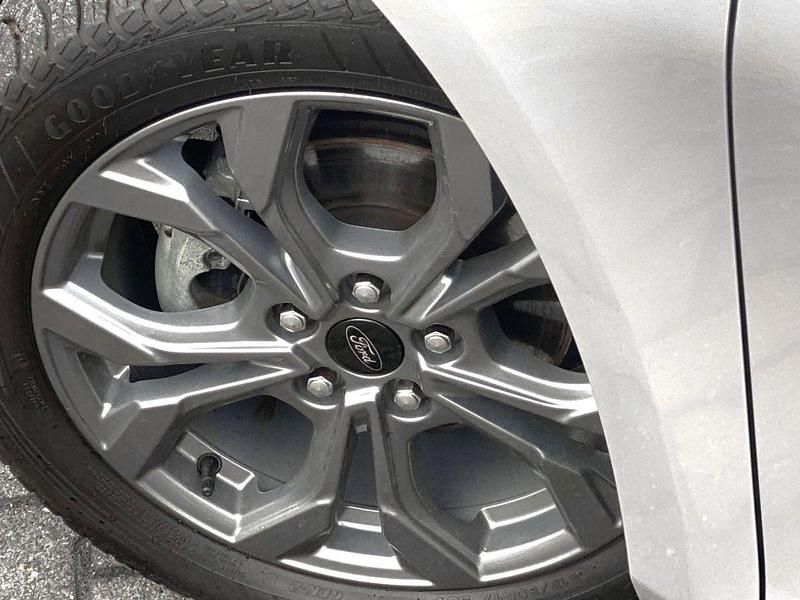 Gebraucht Ford Focus ST-Line X 155 PS (114 kW) 2024 Silber Limousine