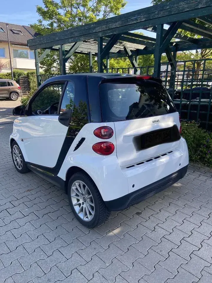 Gebraucht Smart ForTwo Coupé Basis 71 PS (52 kW) 2014 Weiß Coupé
