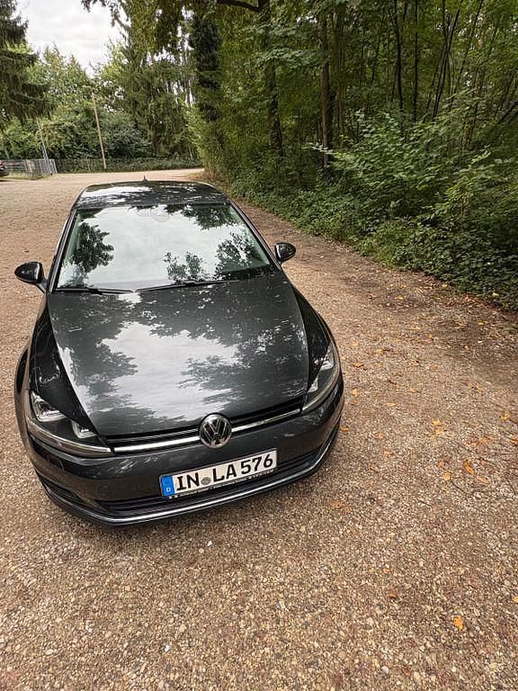 Schwarz Gebraucht 2016 VW Golf VII Allstar Limousine | 12.500 € (Fairer Preis) - Bild 1/4