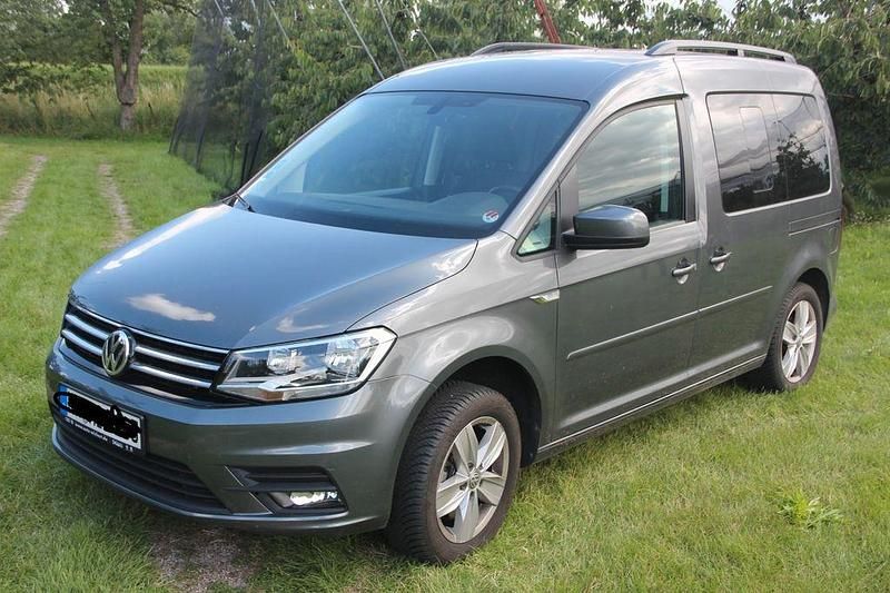 Grau Gebraucht 2018 VW Caddy Comfortline Van / Kleinbus | 19.000 € (Fairer Preis) - Bild 1/4