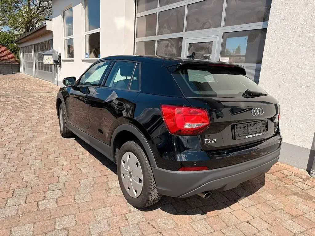 Gebraucht Audi Q2 116 PS (85 kW) 2018 Schwarz SUV