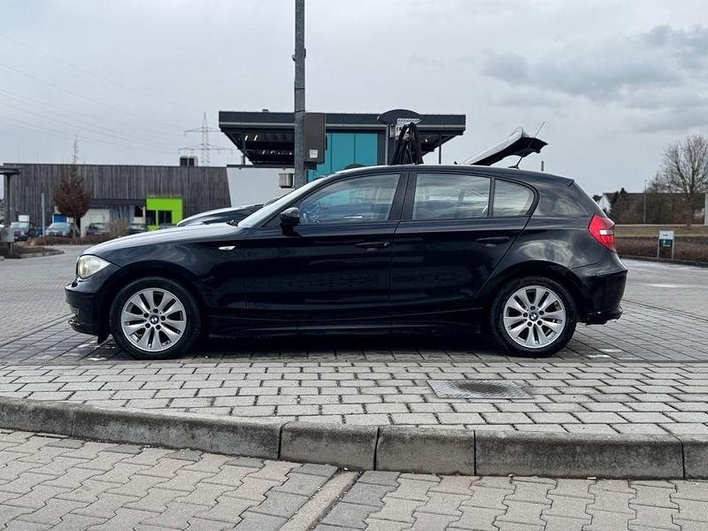 Gebraucht BMW 118 143 PS (105 kW) 2008 Schwarz Kleinwagen