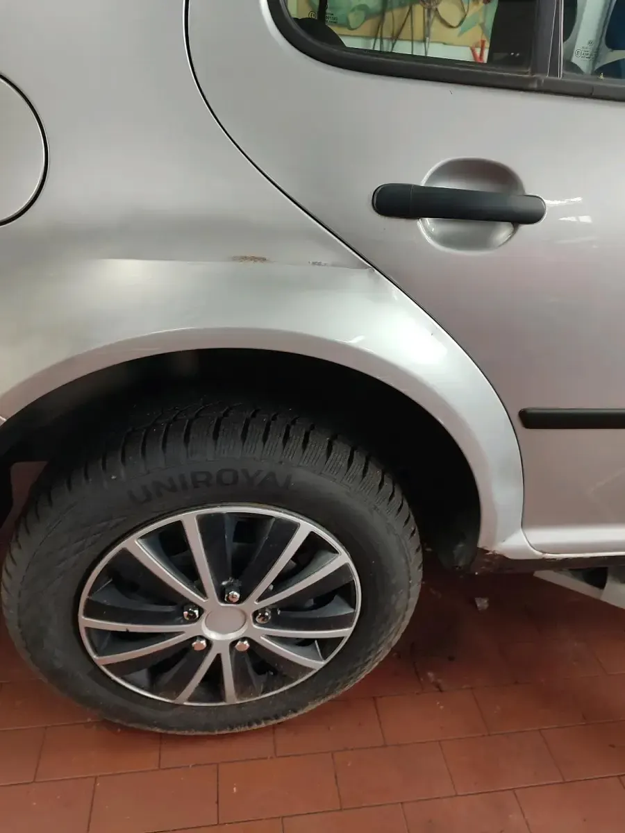 Gebraucht VW Golf IV 104 PS (76 kW) 2003 Silber Kleinwagen