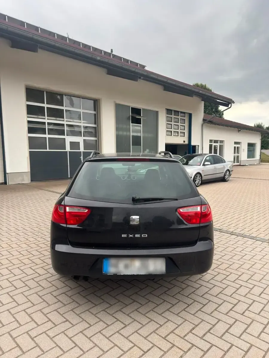 Gebraucht Seat Exeo 143 PS (105 kW) 2010 Schwarz Kombi