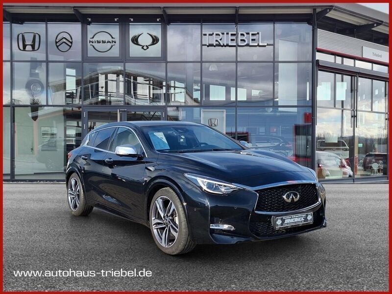 Schwarz Gebraucht 2018 Infiniti Q30 Kleinwagen | 18.790 € (Superpreis) - Bild 1/4