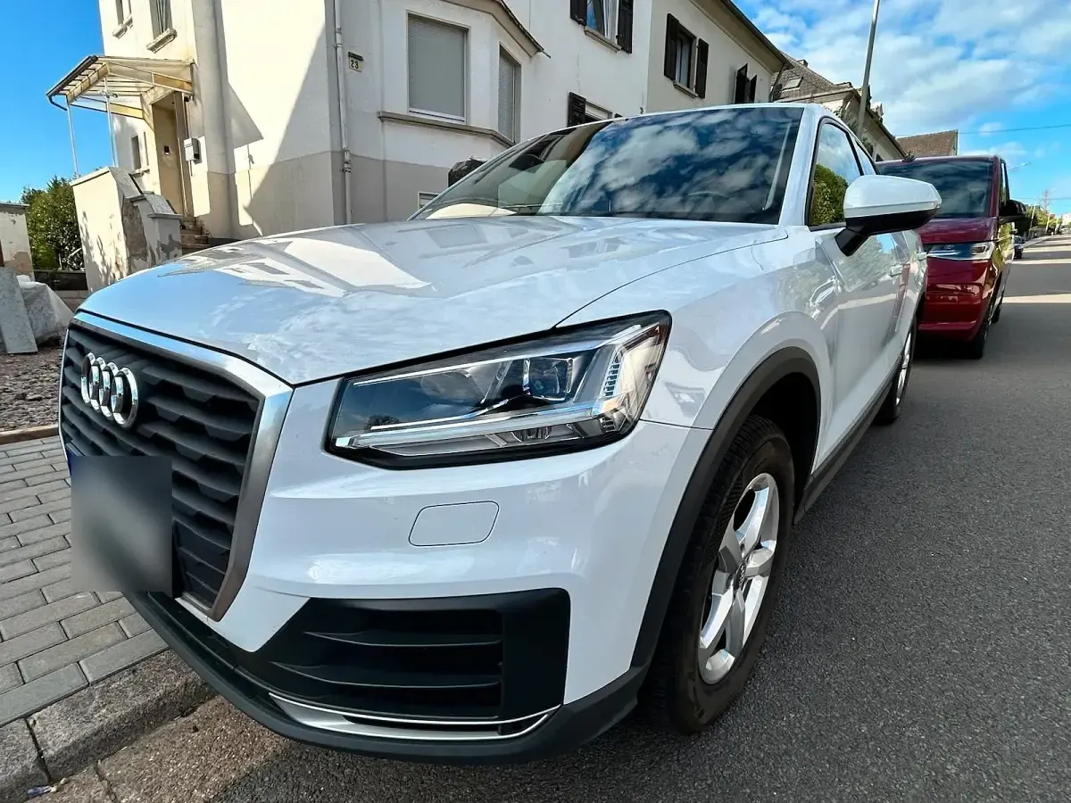 Gebraucht Audi Q2 116 PS (85 kW) 2018 Weiß SUV