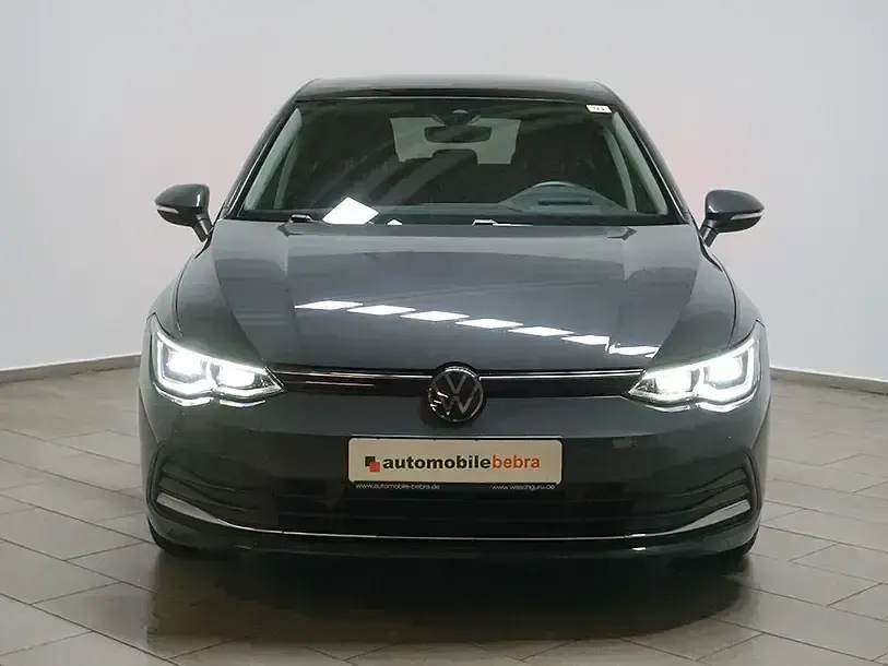 Gebraucht VW Golf VIII Active 150 PS (110 kW) 2022 Grau Limousine