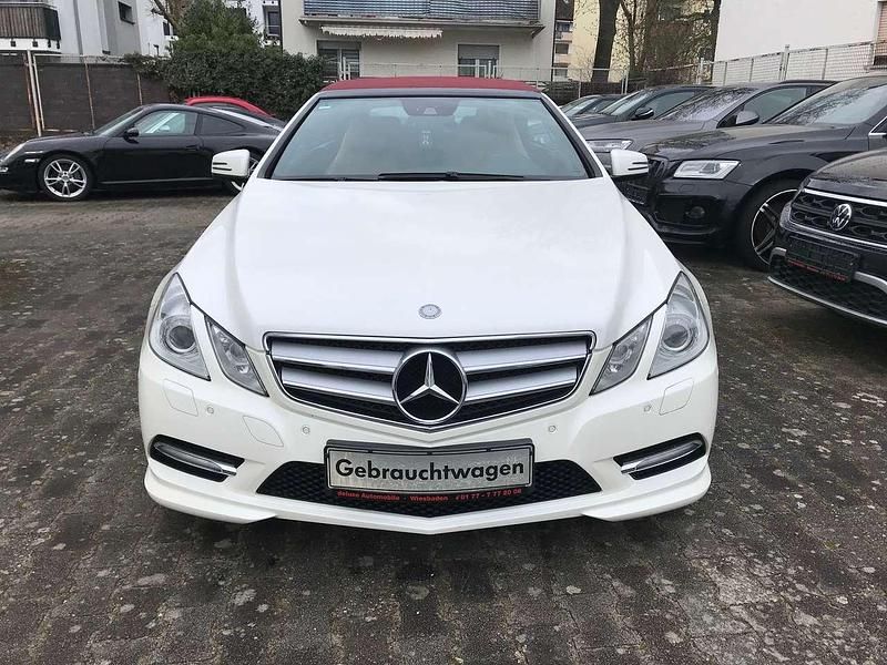 Gebraucht Mercedes E350 AMG line 306 PS (225 kW) 2012 Weiß Cabrio