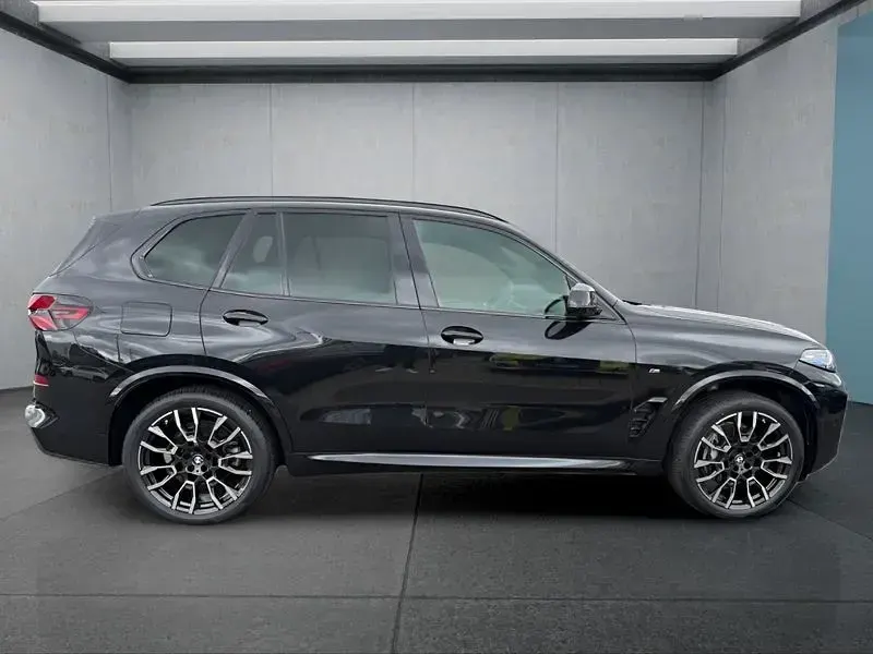 Gebraucht BMW X5 M Sport 340 PS (250 kW) 2025 Schwarz SUV