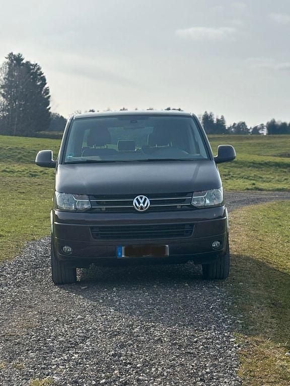Second-hand VW T5 140 CP (102 kW) 2014 Maro Van