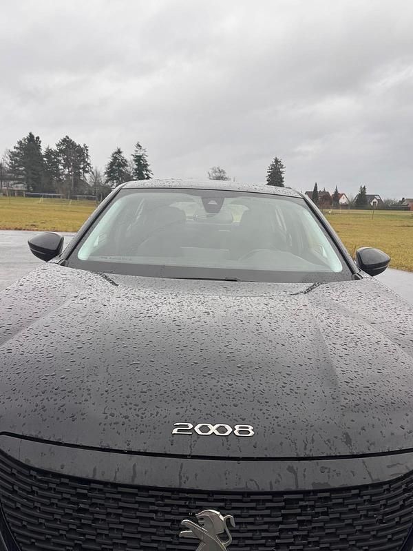 Gebraucht Peugeot 2008 101 PS (74 kW) 2020 Schwarz SUV