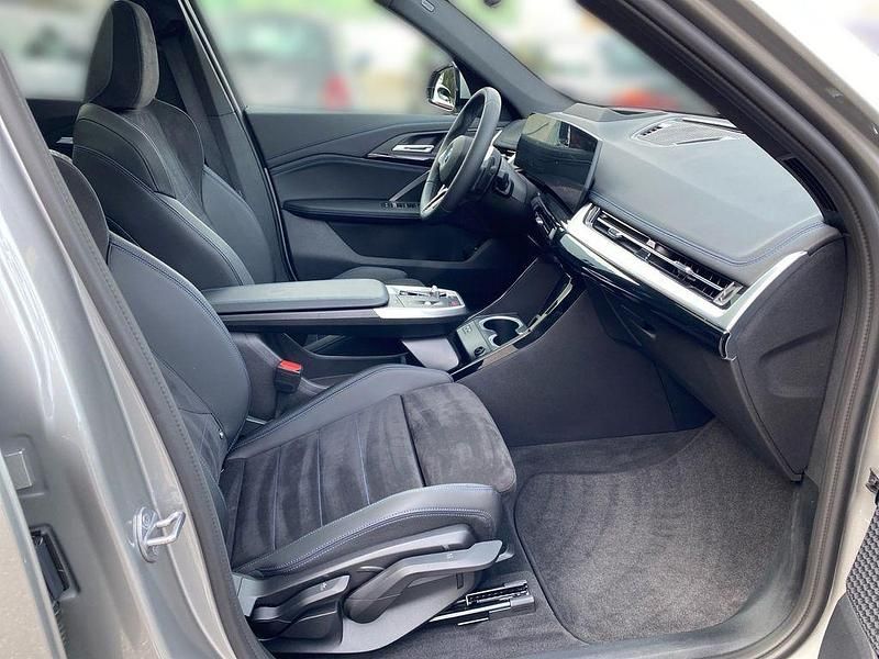Gebraucht BMW X1 Luxury Line 326 PS (239 kW) 2024 Grau SUV