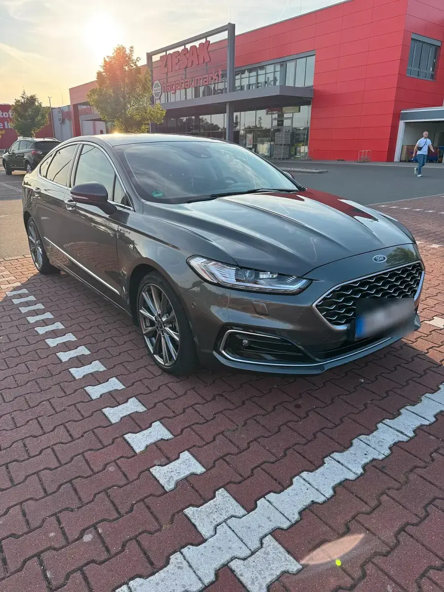 Gebraucht Ford Mondeo Vignale 188 PS (138 kW) 2022 Grau Limousine