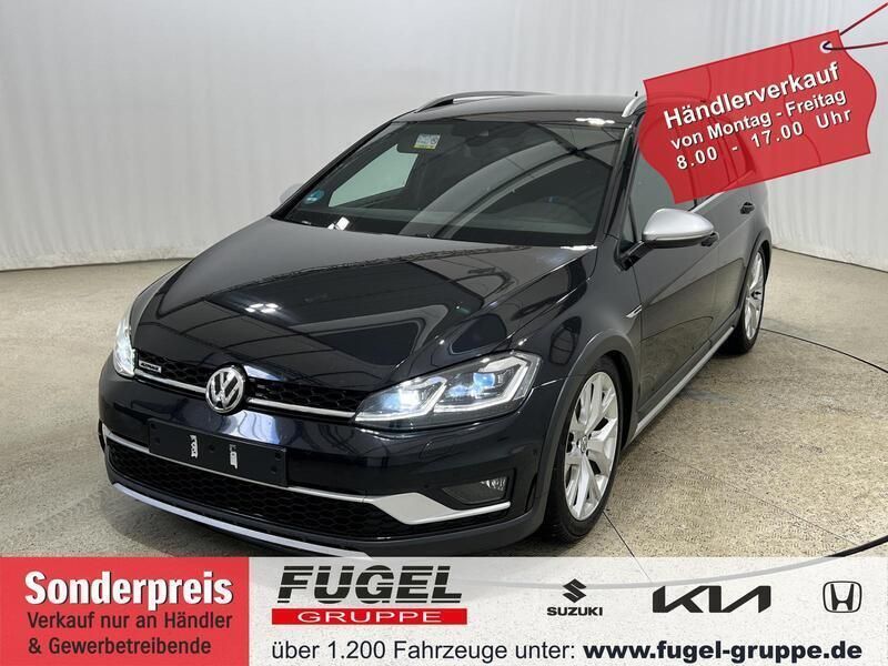 Deep black perleffekt Gebraucht 2017 VW Golf Alltrack R-line Kombi | 13.899 € - Bild 1/4
