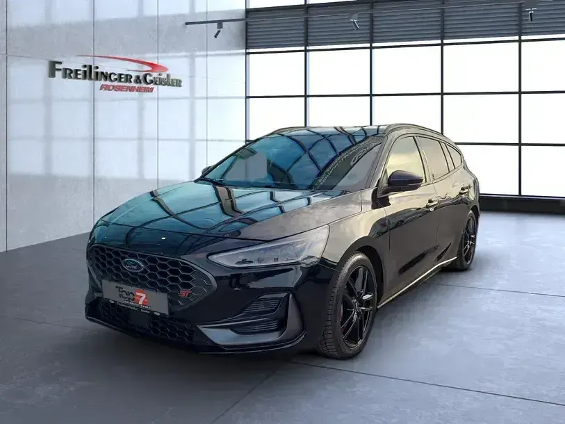 Używany Ford Focus ST 280 KM (205 kW) 2023 Czarny Kombi