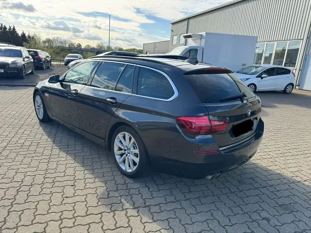 Gebraucht BMW 520 Luxury Line 190 PS (139 kW) 2015 Grau Limousine