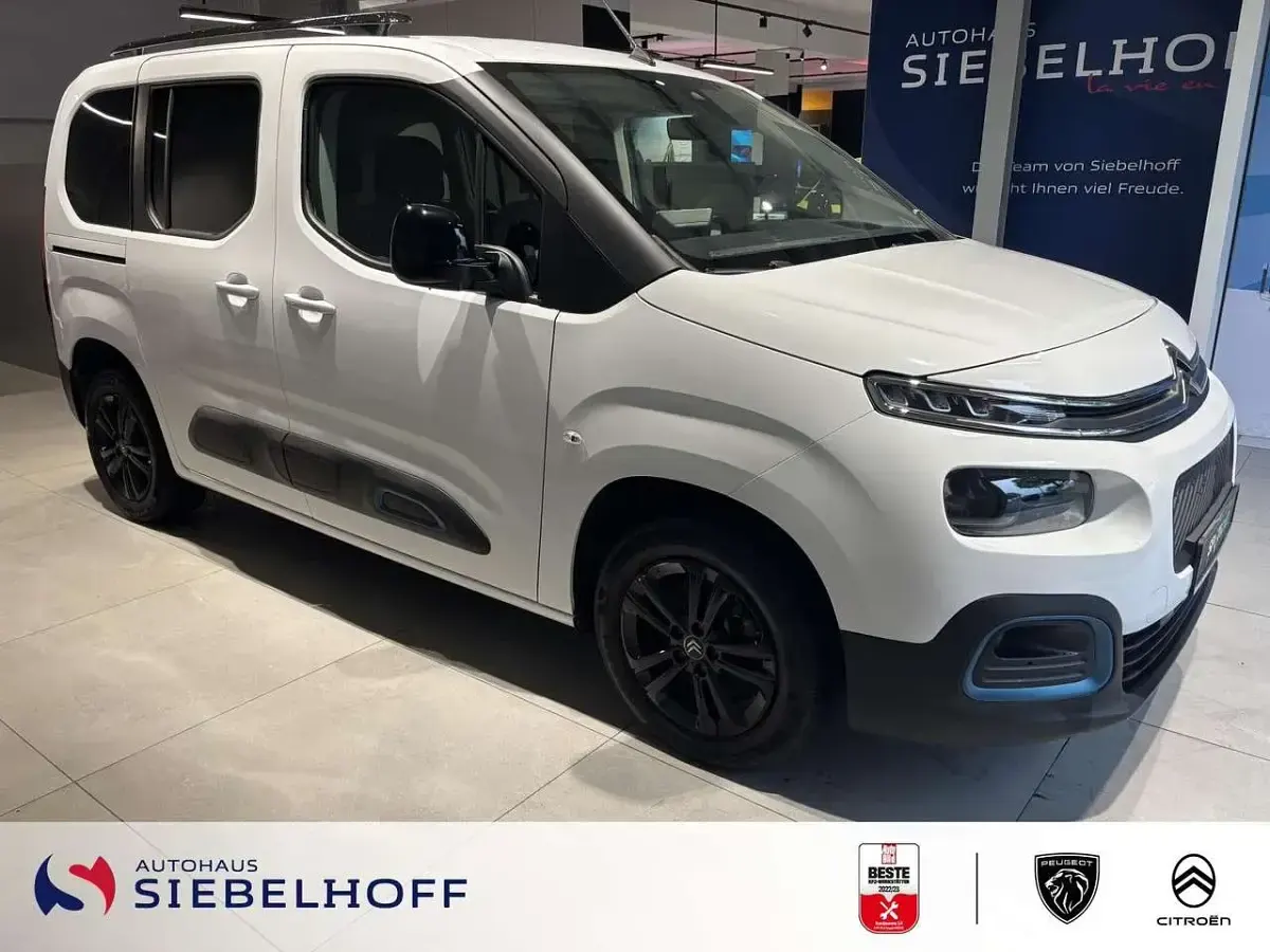 Gebraucht Citroën e-Berlingo Shine 100 kW (136 PS) 2023 Polar weiß Van / Kleinbus