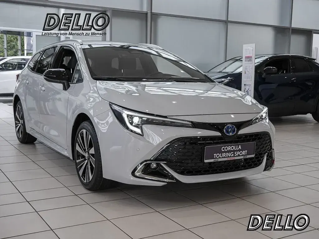 Neu Toyota Corolla 140 PS (102 kW) 2025 Grau Kombi