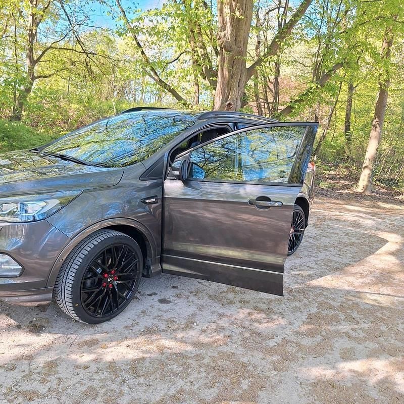 Usata Ford Kuga 150 CV (110 kW) 2018 SUV