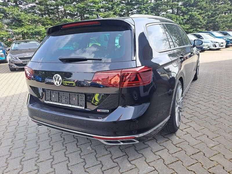 Gebraucht VW Passat Elegance 239 PS (175 kW) 2020 Schwarz Kombi