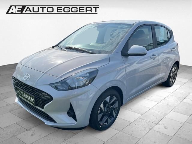 Grau Neu 2025 Hyundai i10 Trend Kleinwagen | 19.329 € (Fairer Preis) - Bild 1/3