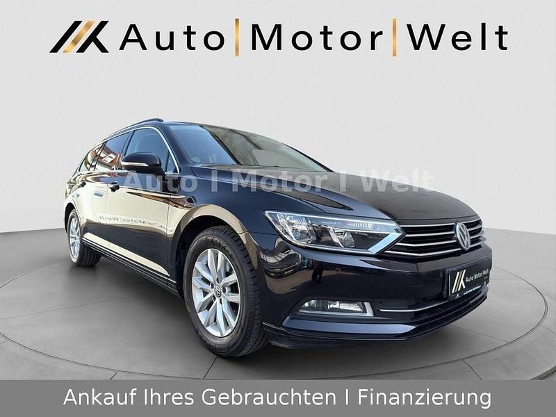 Schwarz Gebraucht 2018 VW Passat Comfortline Kombi | 13.000 € (Guter Preis) - Bild 1/4