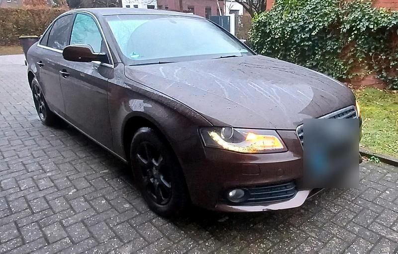 Gebraucht Audi A4 Ambiente 160 PS (117 kW) 2010 Braun Limousine