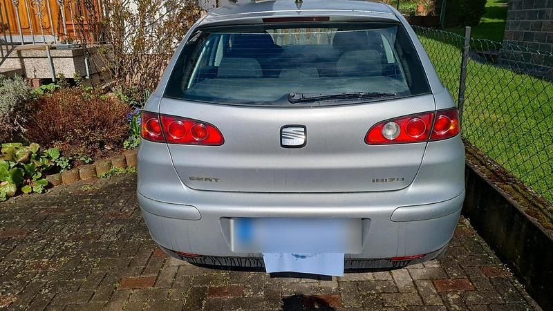 Gebraucht Seat Ibiza 75 PS (55 kW) 2004 Silber Kleinwagen