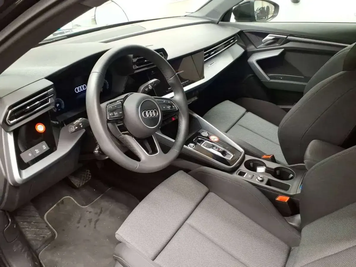 Gebraucht Audi A3 S-Line 150 PS (110 kW) 2025 Mythosschwarz metallic Limousine