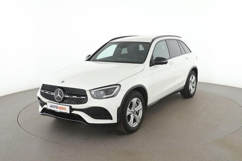 Weiß Gebraucht 2019 Mercedes GLC300 AMG line SUV | 34.590 € (Fairer Preis) - Bild 1/3