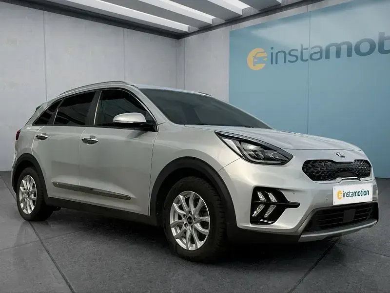 Gebraucht Kia Niro 141 PS (103 kW) 2021 Silber SUV