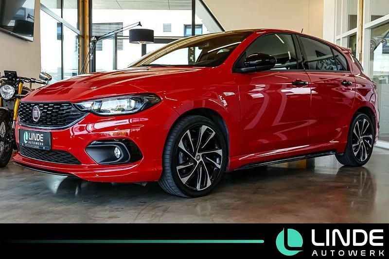 Colore interno (schwarzes lede Gebraucht 2020 Fiat Tipo S Limousine | 13.900 € (Fairer Preis) - Bild 1/4