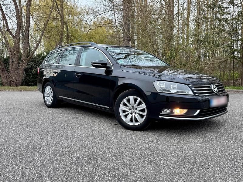Gebraucht VW Passat Business 106 PS (77 kW) 2014 Schwarz Kombi