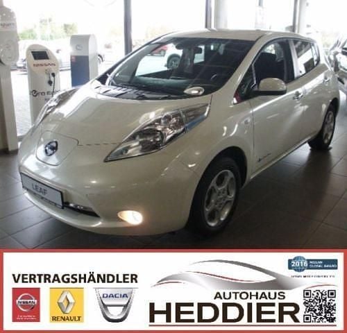 Weiß metallic Gebraucht 2016 Nissan Leaf Acenta Kleinwagen | 30.990 € - Bild 1/4
