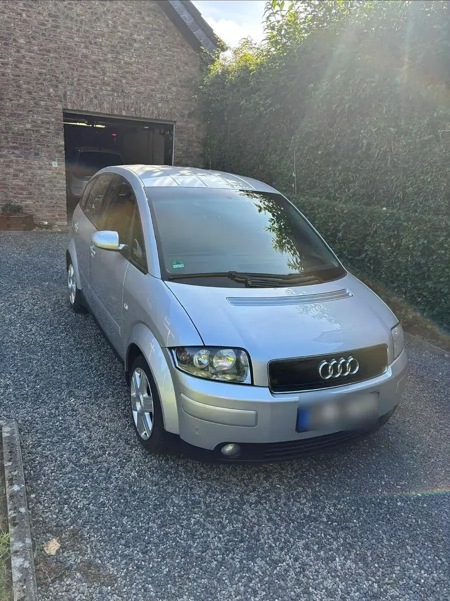 Gebraucht Audi A2 75 PS (55 kW) 2004 Silber Kleinwagen