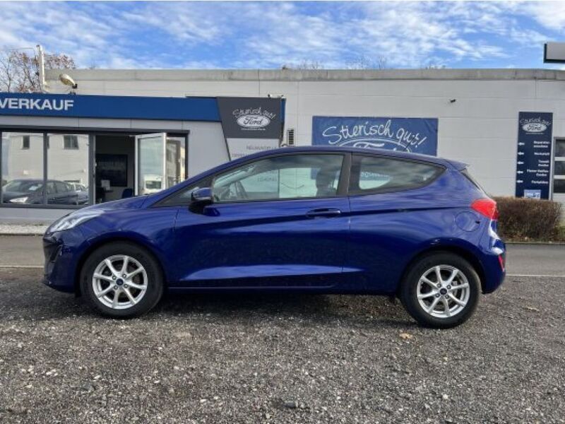 Gebraucht Ford Fiesta 71 PS (52 kW) 2018 Indicblau metallic Kleinwagen